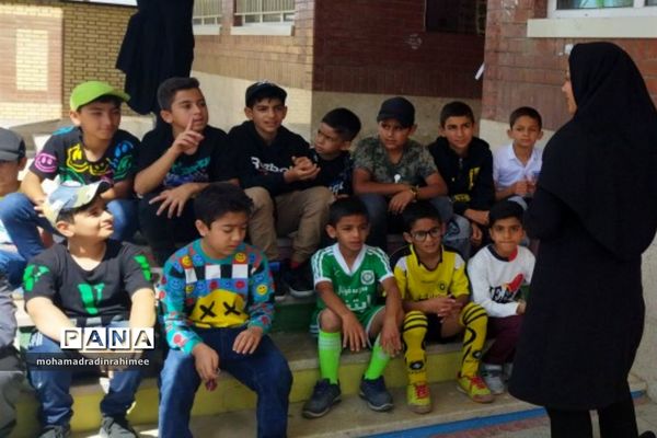 ویژه‌برنامه روز جهانی مبارزه با مواد مخدر در مدرسه ابوعلی‌سینا شهرستان فیروزکوه