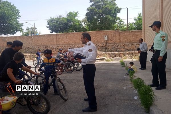 برگزاری همایش بزرگ دوچرخه‌سواری در شهرستان بن
