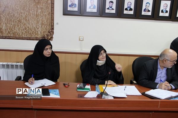 جلسه ستاد شاهد و امور ایثارگران آموزش و پرورش اسلامشهر