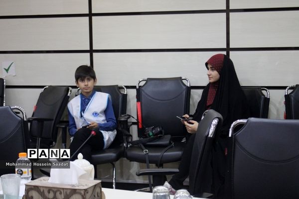 جلسه هم‌اندیشی توسعه و تجهیز هنرستان‌های استان بوشهر