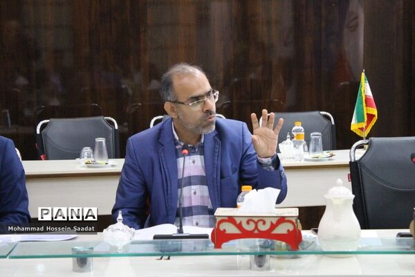 جلسه هم‌اندیشی توسعه و تجهیز هنرستان‌های استان بوشهر