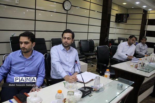 نشست مدیرکل آموزش و پرورش استان بوشهر با حوزه معاون پرورشی و فرهنگی