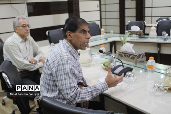 نشست مدیرکل آموزش و پرورش استان بوشهر با حوزه معاون پرورشی و فرهنگی