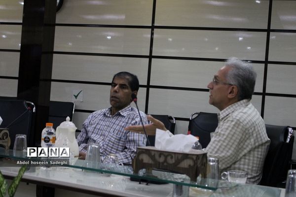 نشست مدیرکل آموزش و پرورش استان بوشهر با حوزه معاون پرورشی و فرهنگی