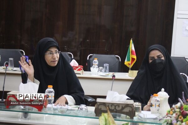 نشست مدیرکل آموزش و پرورش استان بوشهر با حوزه معاون پرورشی و فرهنگی