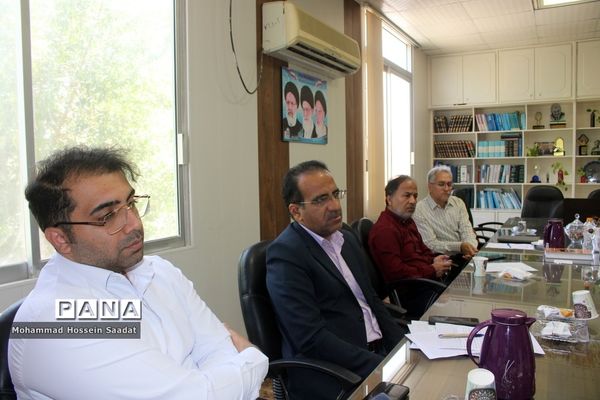 جلسه تدوین اطلس آسیب‌های اجتماعی معاونت پرورشی و فرهنگی اداره‌کل آموزش و پرورش استان بوشهر