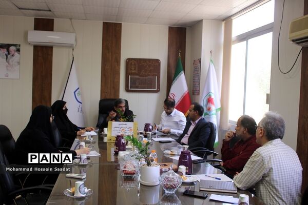 جلسه تدوین اطلس آسیب‌های اجتماعی معاونت پرورشی و فرهنگی اداره‌کل آموزش و پرورش استان بوشهر