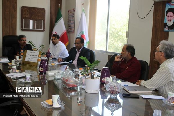جلسه تدوین اطلس آسیب‌های اجتماعی معاونت پرورشی و فرهنگی اداره‌کل آموزش و پرورش استان بوشهر