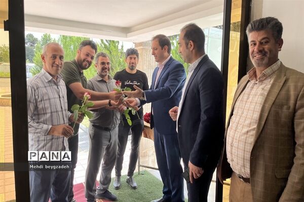 تجلیل از معماران خشت اول در ناحیه 2 بهارستان