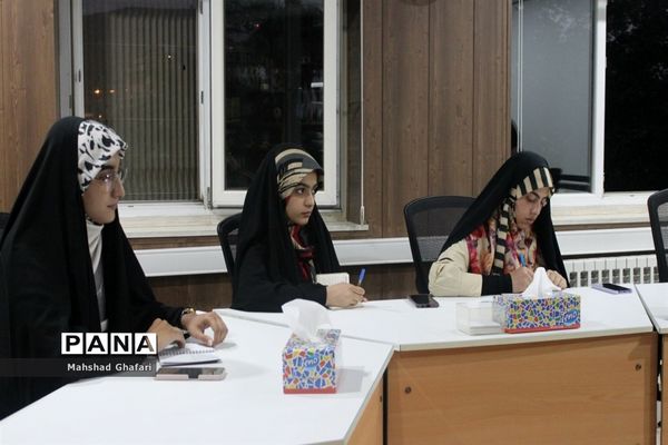 دیدار خبرنگاران پانا با مدیرکل آموزش و پرورش استان مرکزی