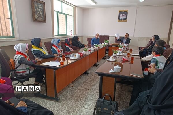 مراسم تجلیل  از دانش‌آموزان فعال سازمان دانش‌آموزی شهرستان پیربکران