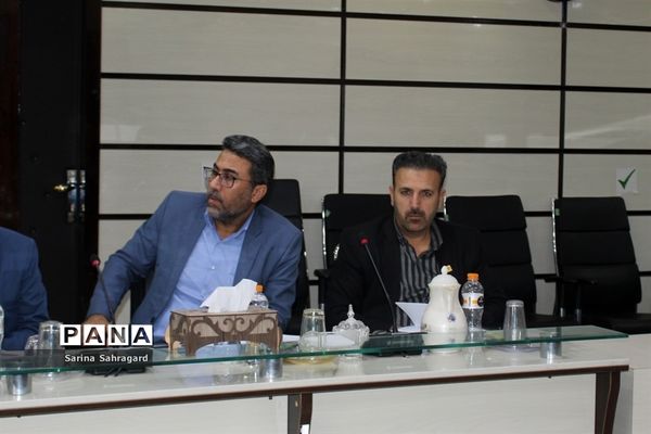 جلسه ستاد صیانت و کمیته عفاف و حجاب آموزش و پرورش استان بوشهر