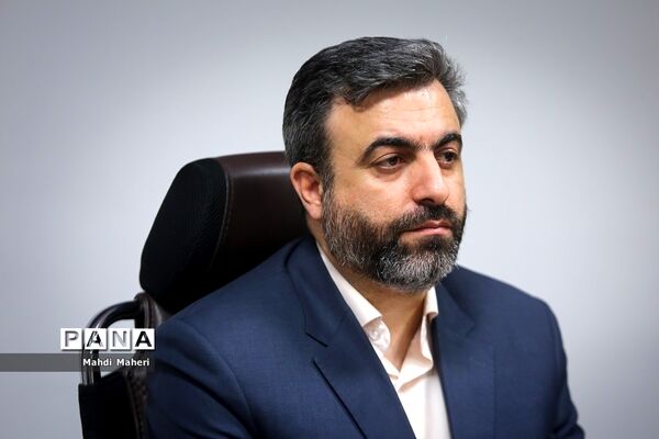 نشست خبری رئیس ستاد مرکزی ثبت‌نام دانش‌آموزان با اصحاب رسانه