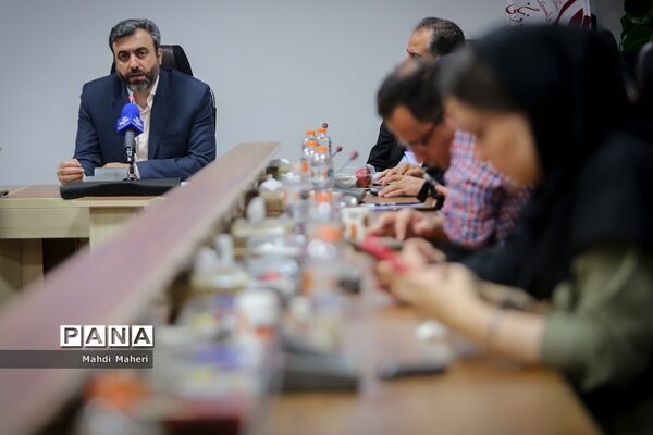نشست خبری رئیس ستاد مرکزی ثبت‌نام دانش‌آموزان با اصحاب رسانه
