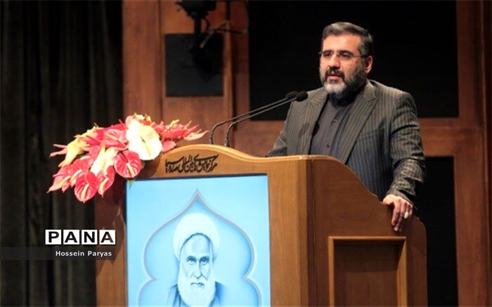 شهید بهشتی شبکه‌ای از نیروهای انقلاب با سلایق مختلف تشکیل داد