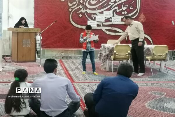 دیدار مردمی مدیرکل آموزش و پرورش فارس در حرم مطهر علی ‌بن حمزه
