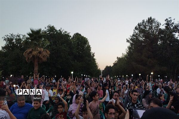 همایش پیاده‌روی دانش‌آموزان اصفهانی به‌مناسبت فر‌ارسیدن عید قربان