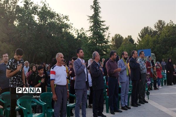 همایش پیاده‌روی دانش‌آموزان اصفهانی به‌مناسبت فر‌ارسیدن عید قربان