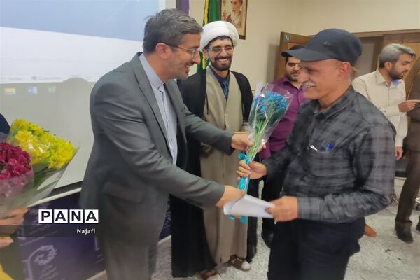 نشست شورای اداری آموزش‌و‌پرورش شهرستان خمینی‌شهر‌