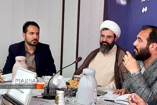 برگزاری جلسه شورای آموزش و پرورش فشافویه