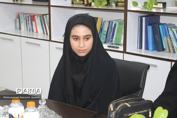 جلسه برنامه‌ریزی طرح دانش‌آموز تراز انقلاب اسلامی در بوشهر
