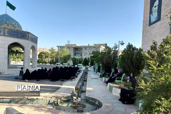 برگزاری مراسم دعای عرفه در دانشگاه آزاد اسلامی شهرستان فیروزکوه