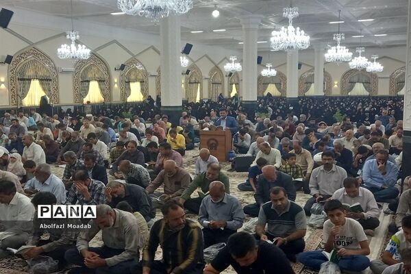 دعای پرفیض عرفه در کاشمر