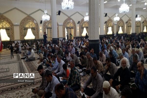 دعای پرفیض عرفه در کاشمر