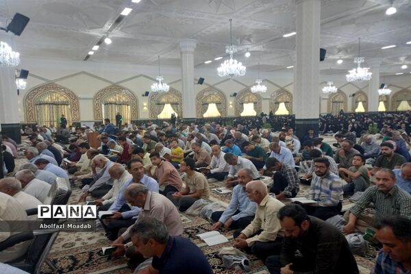 دعای پرفیض عرفه در کاشمر