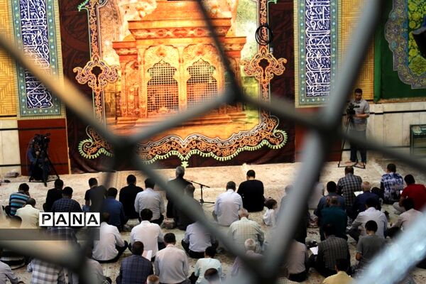مراسم دعای عرفه در زنجان