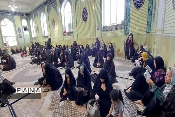 برگزاری مراسم دعای عرفه در شهر اریسمان