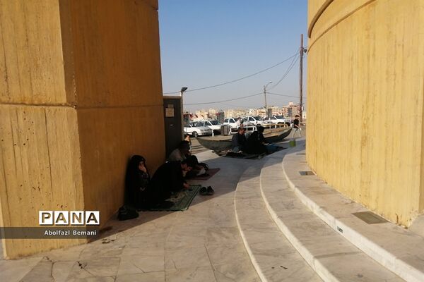 حال و هوای مسجد جمکران و کوه خضر نبی در روز عرفه