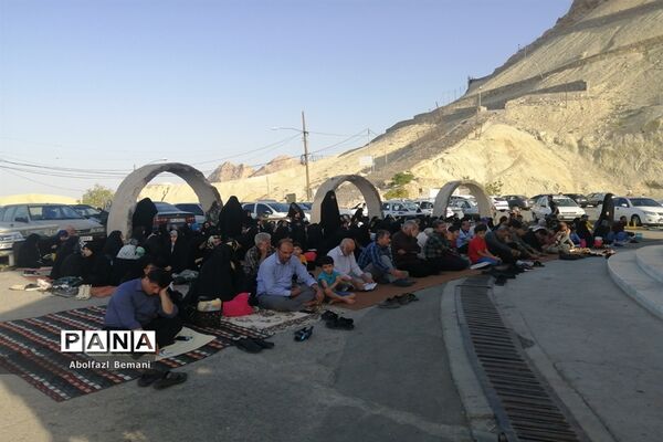 حال و هوای مسجد جمکران و کوه خضر نبی در روز عرفه