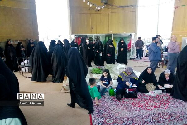 حال و هوای مسجد جمکران و کوه خضر نبی در روز عرفه