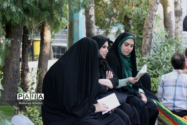 مراسم دعای عرفه در گلزار مطهر شهدای اراک