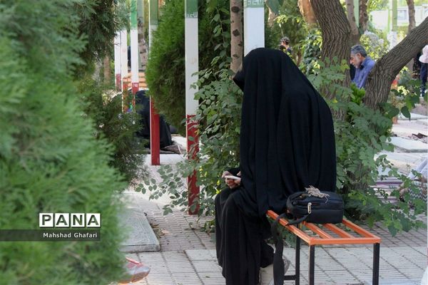 مراسم دعای عرفه در گلزار مطهر شهدای اراک