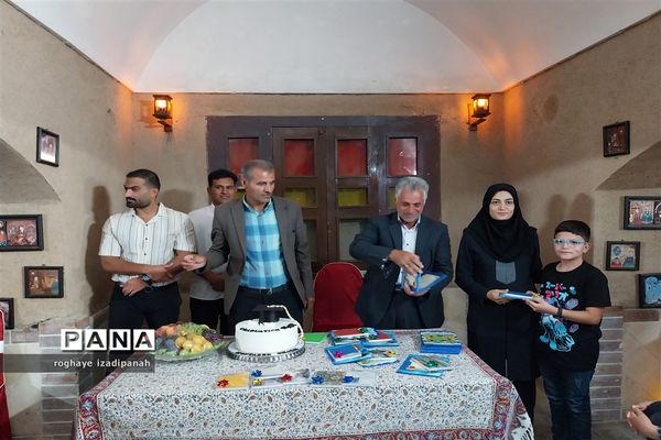برگزاری جشن پایان سال تحصیلی کلاس ششمی‌ها در دبستان منتظرقائم خاتم