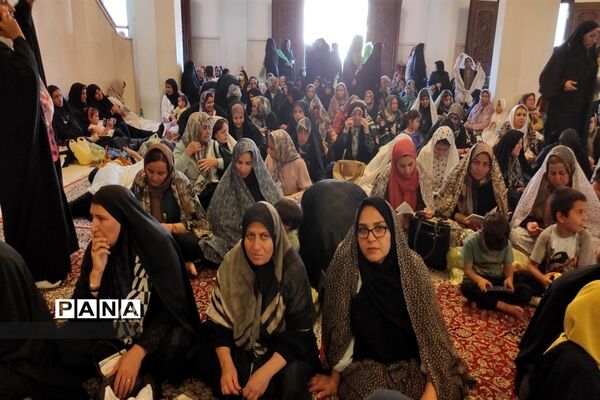 مراسم دعای پرفیض عرفه در حرم مطهر حضرت شاهچراغ (ع)