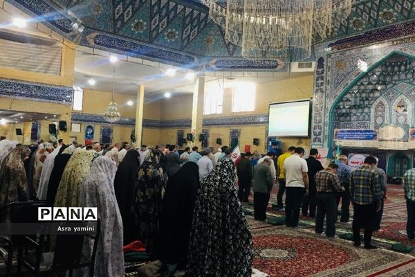 نماز عید قربان در مصلی صاحب‌الزمان شهرستان بهارستان