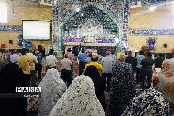 نماز عید قربان در مصلی صاحب‌الزمان شهرستان بهارستان