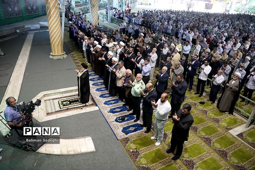 اقامه نماز عید سعید قربان در دانشگاه تهران