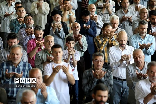 اقامه نماز عید سعید قربان در دانشگاه تهران