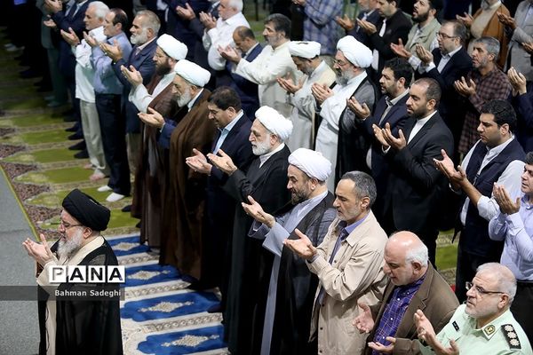 اقامه نماز عید سعید قربان در دانشگاه تهران