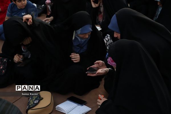 مراسم دعای روز عرفه در تبریز