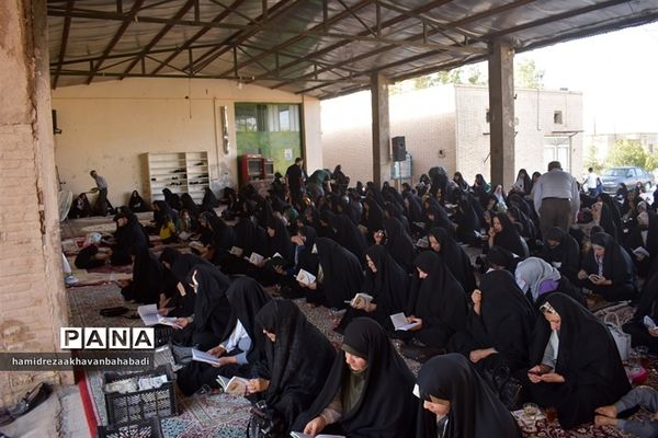طنین‌انداز شدن دعای عرفه در بهاباد