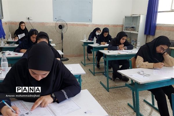 برگزاری آزمون نمونه‌دولتی در هنرستان‌ کمال شهرستان‌ قرچک
