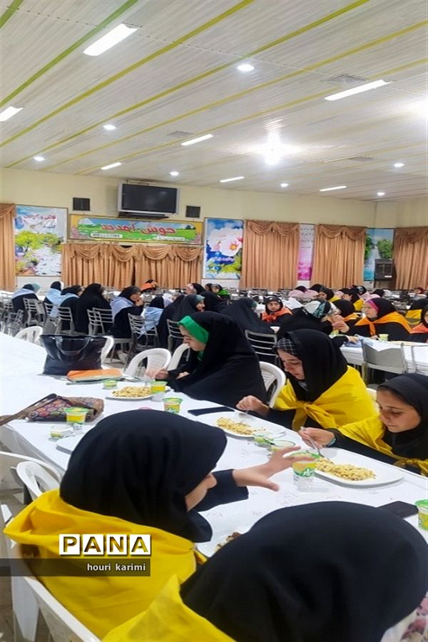 سفر دانش‌آموزان زیارت اولی شهرستان مانه و سملقان به حرم امام رضا(ع)