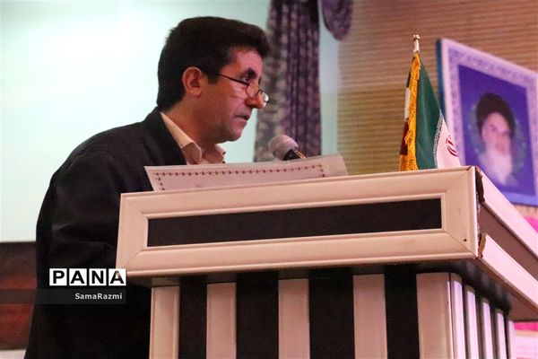 اولین کاروان اردوی زیارتی مشهد مقدس برای دانش‌آموزان و فرهنگیان آذربایجان شرقی