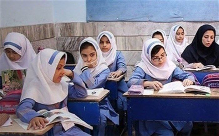 ترویج قانون اساسی بین دانش‌آموزان در دولت سیزدهم