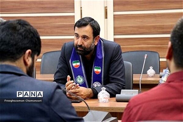 نشست هم‌اندیشی سازمان دانش‌آموزی خراسان‌رضوی و استان فارس